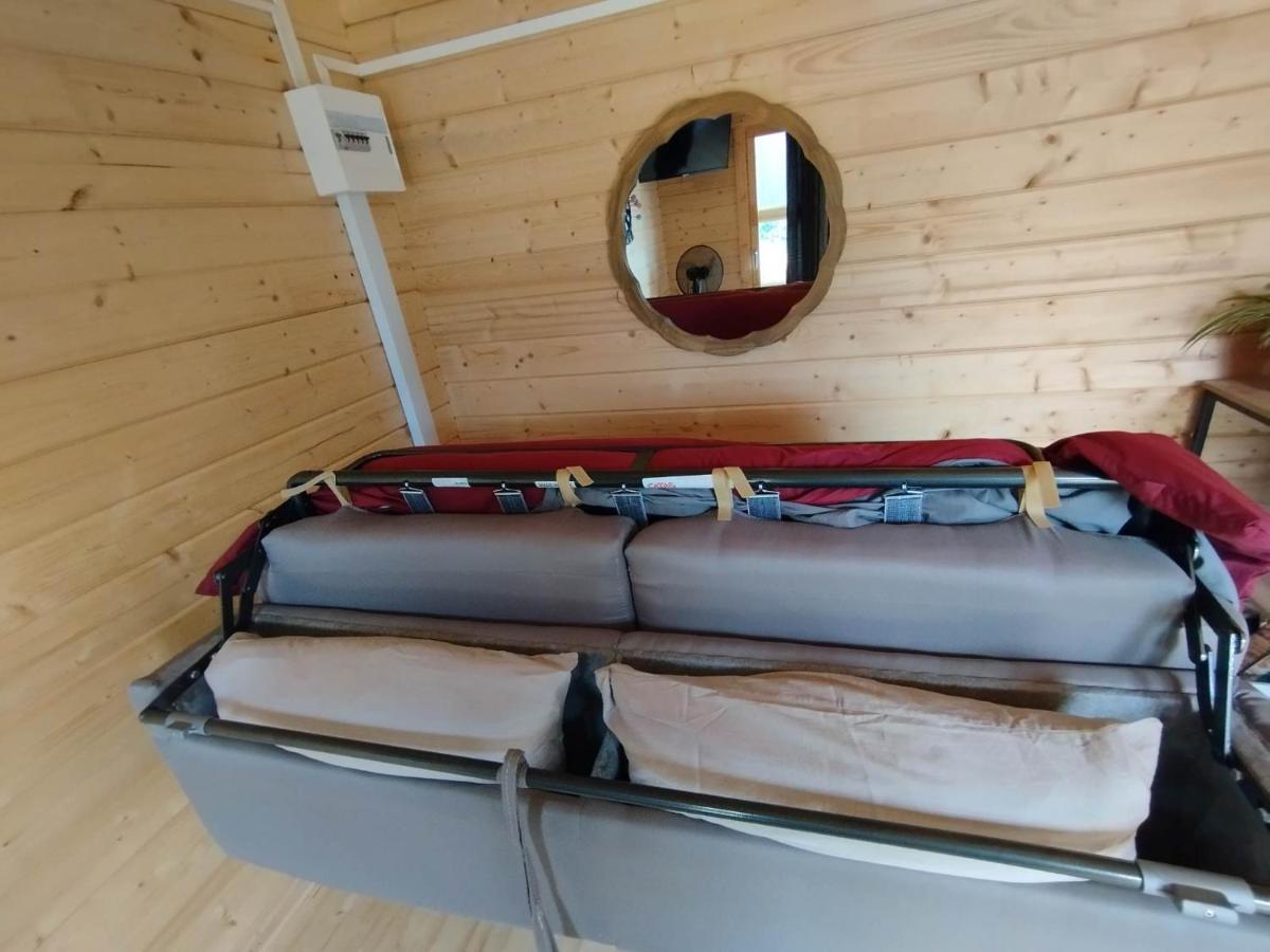 Tiny House Toute Equipee Avec Jardin Saint-Florent-sur-Cher Exterior photo