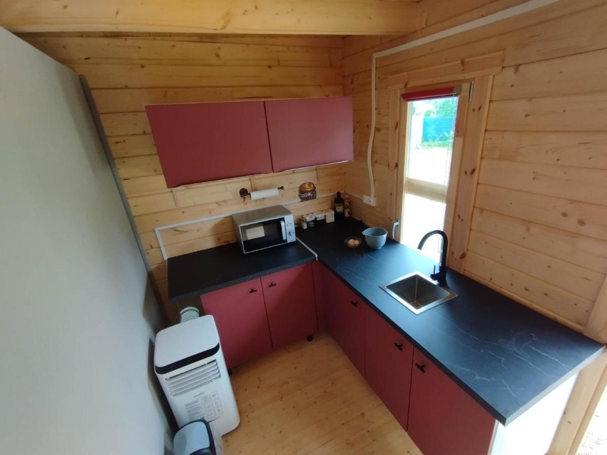 Tiny House Toute Equipee Avec Jardin Saint-Florent-sur-Cher Exterior photo